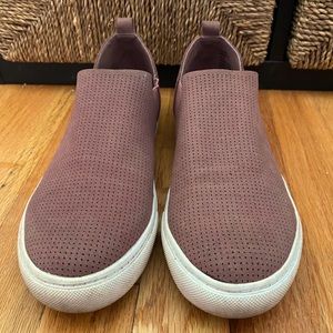 Steve Madden slip on